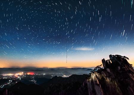 右眼皮跳二十四小时预兆星座网,右眼皮跳二十几天了是什么意思