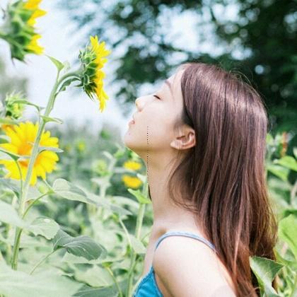 女人梦见吃紫色的葡萄,女人梦见吃紫色的葡萄而且又大又长